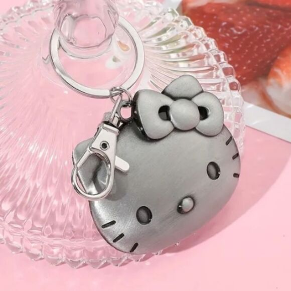 3 for $26 - Hello Kitty Metal Keychain Bag Charm Sanrio - Picture 5 of 6